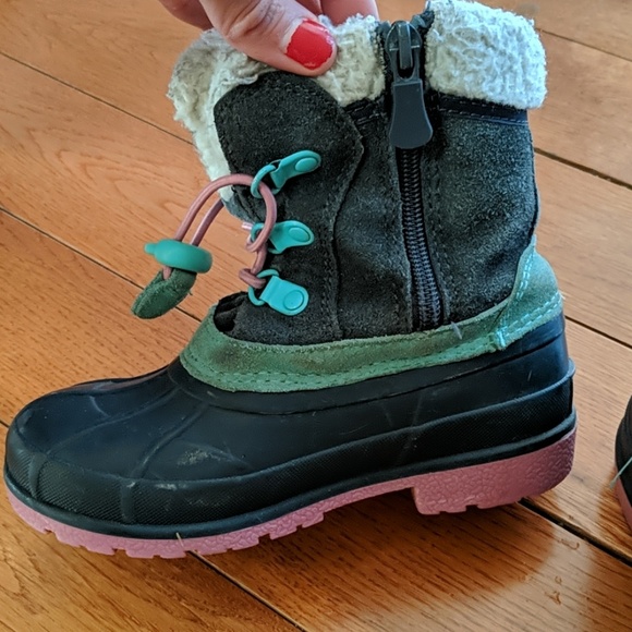 Snow boots - Picture 2 of 3